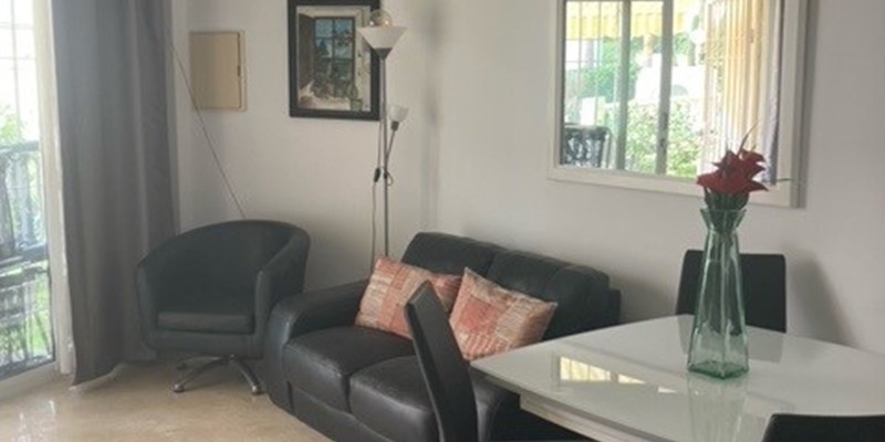 Esmeralda Pic 1 Living Room