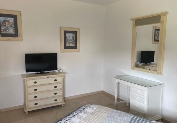 Esmeralda Pic 2 Bedroom